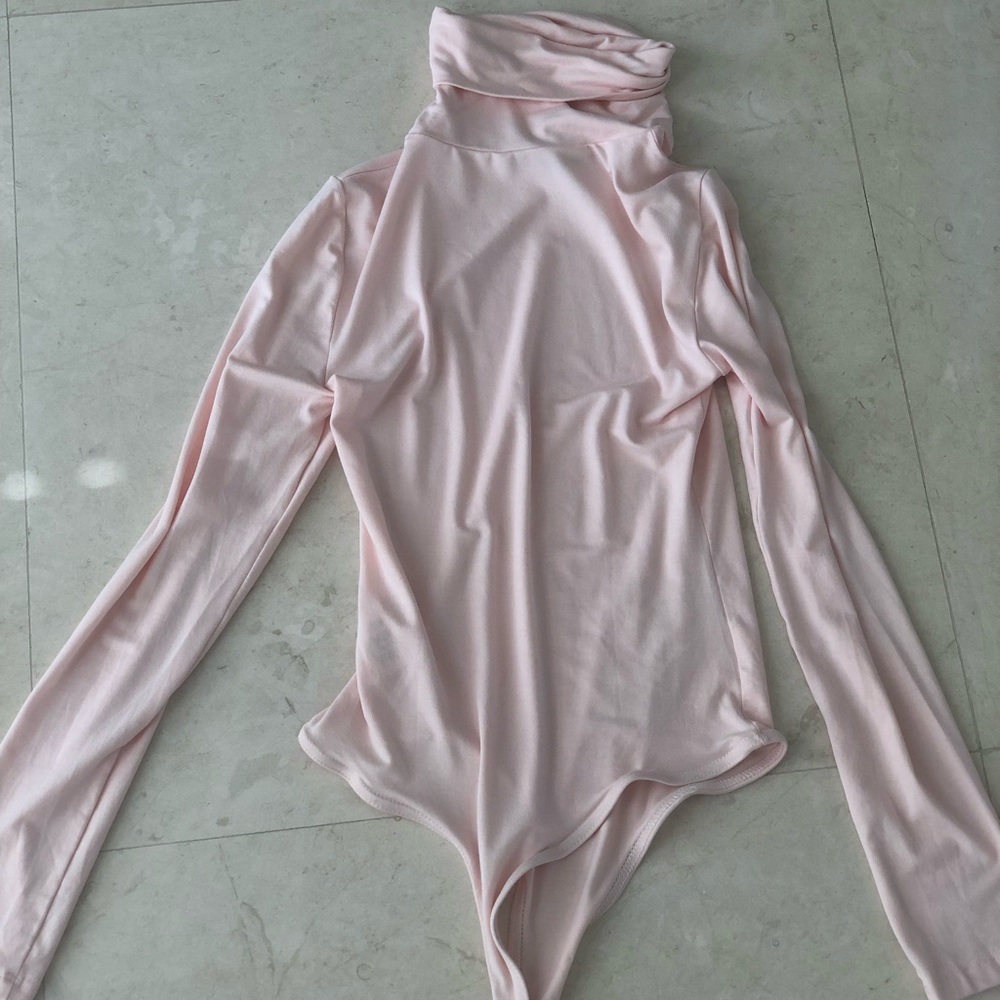 Misguided 💓 long sleeve pink bodysuit